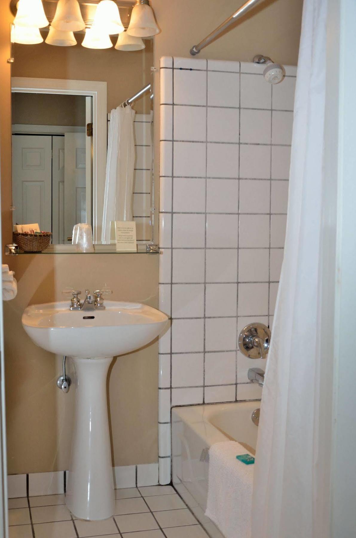 Four Seasons Country Inn กลาสโกว์ ภายนอก รูปภาพ